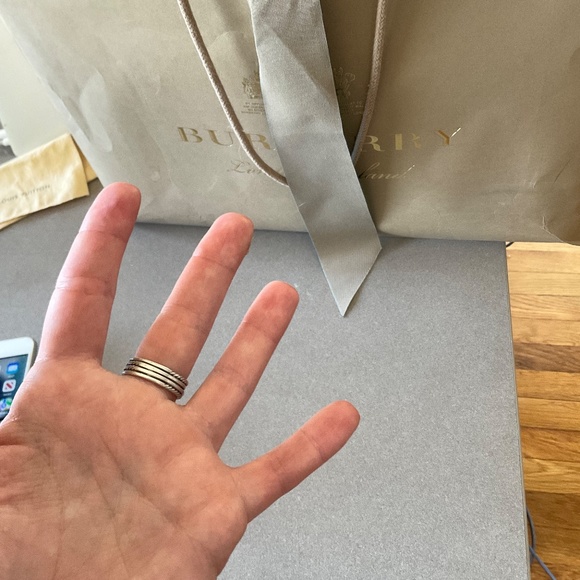 David Yurman Gold and Silver Ring - Picture 3 of 6